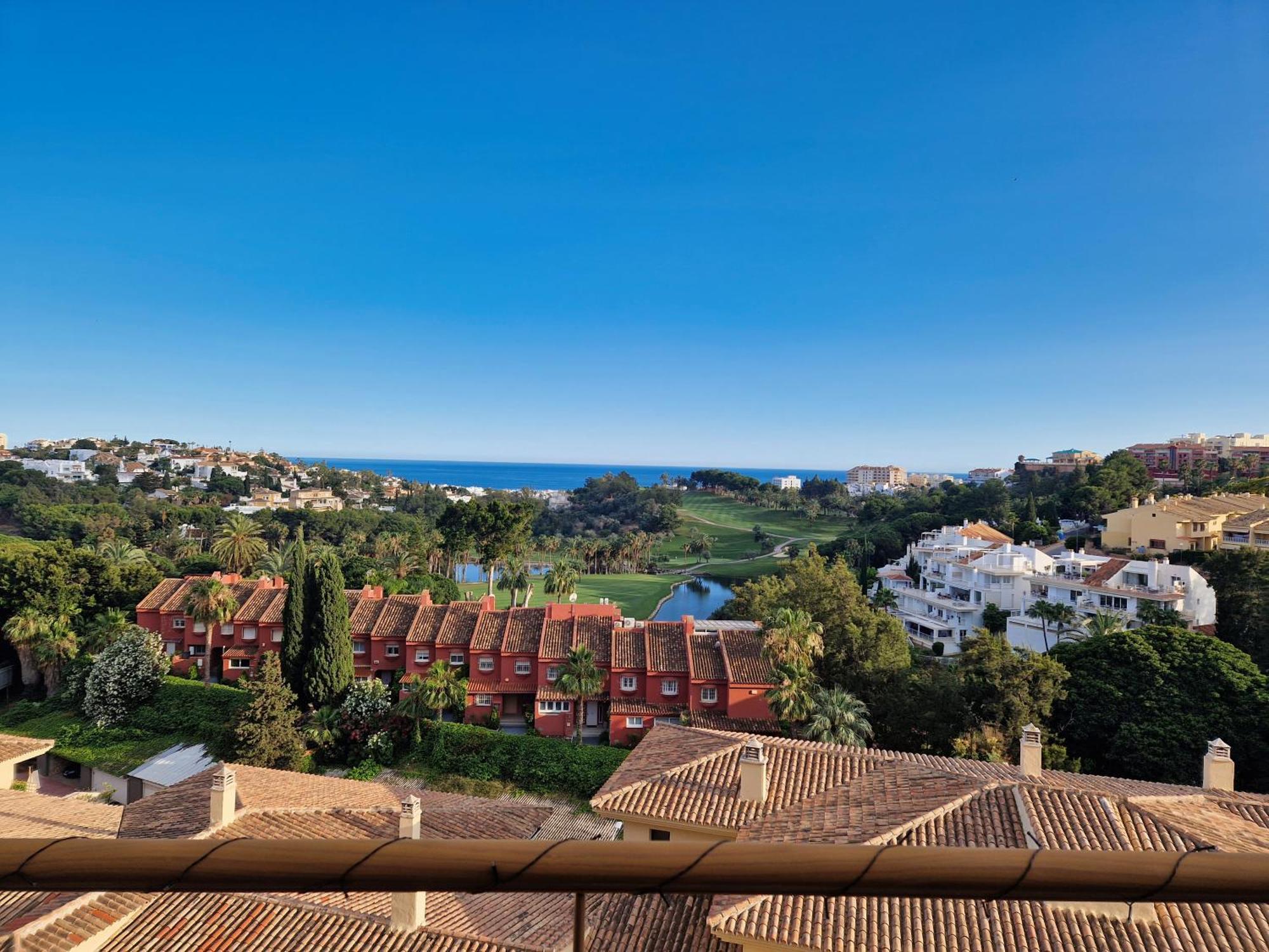 شقة Penthouse Benalvistas Torregolf Seaview بينالماذينا المظهر الخارجي الصورة